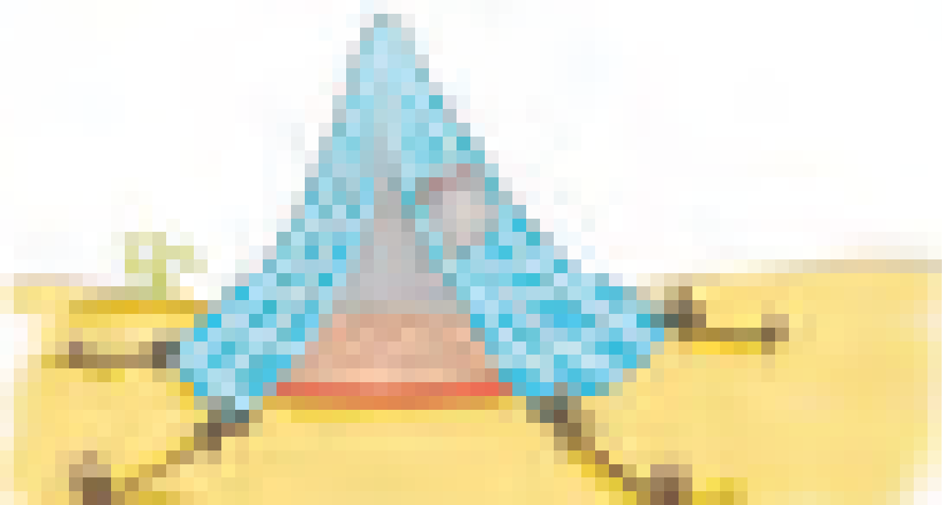 A tent in desert.