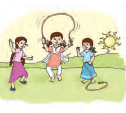 लड़की रस्सी कूद रही है। उसके साथ दो और लड़कियां खेल रही हैं। 