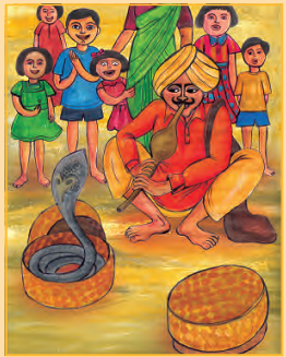 एक गांव का दृश्य दिखाया गया है, जिसमें एक सपेरा जमीन पर बैठा है और उसके सामने दो गोल आकार की बांस की टोकरियां रखी हैं। सपेरा अपने मुख से पुंगी नामक बांसुरी जैसा वाद्य यंत्र बजा रहा है। एक टोकरी में पुंगी की धुन पर एक सांप नाच रहा है और दूसरी टोकरी को बंद रखा गया है।