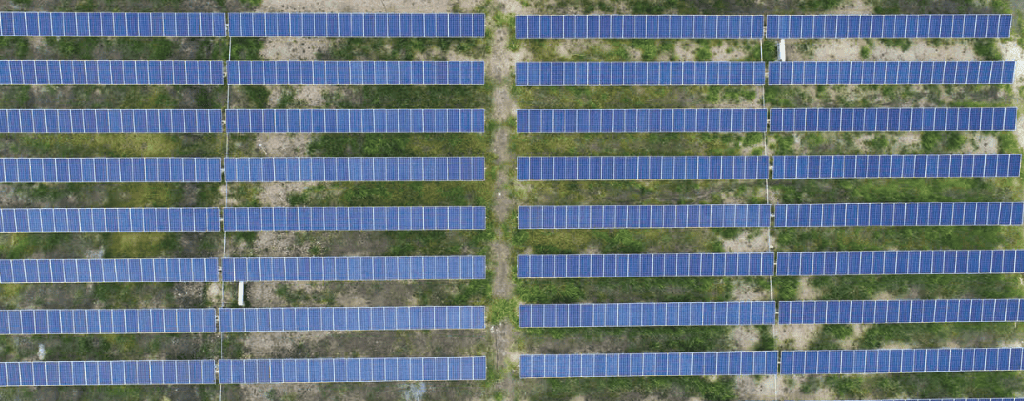 Fig. 1.22. Solar farm near Raichur, Karnataka.