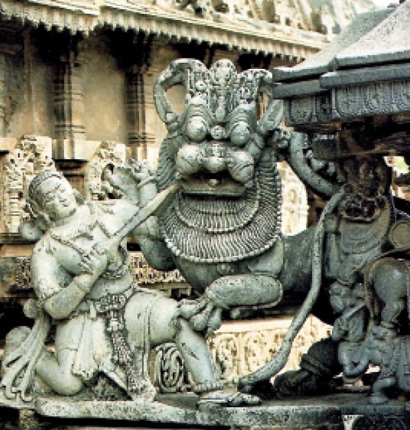 2.9._Hoysala_emblem